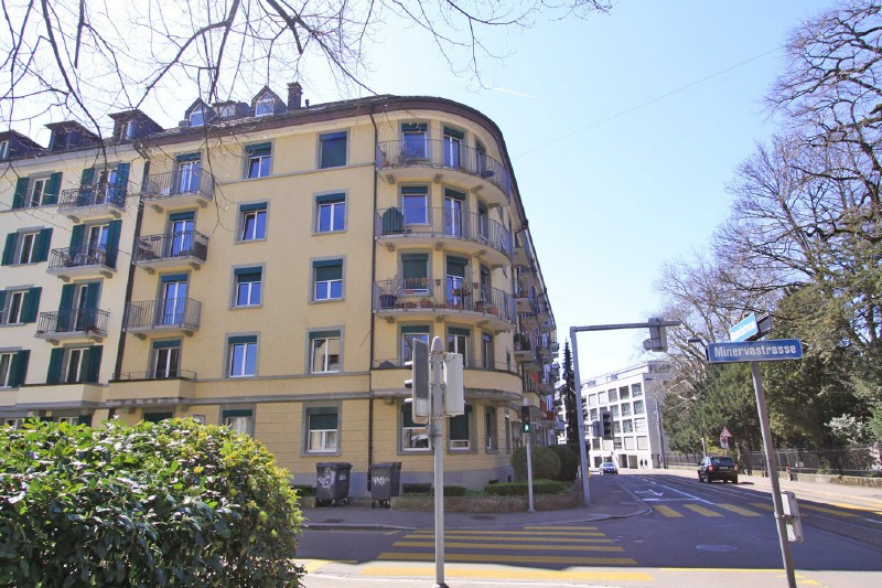 Zürich : immeuble locatif CHF. 9’000’000.—