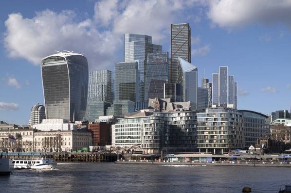 UBS vend deux immeubles à Londres pour 89,2 millions d'euros