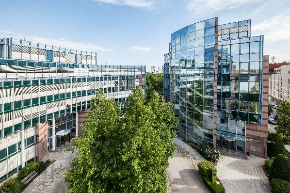 Invesco RE acquiert trois immeubles de bureaux en Europe pour 140 M €