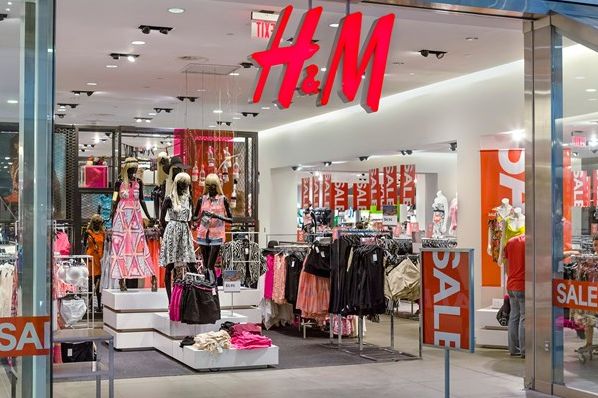 H&M prévoit de fermer 350 magasins