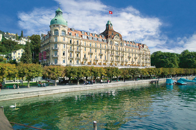 Le fonds immobilier CS REF Hospitality vend l’Hôtel Palace à Lucern